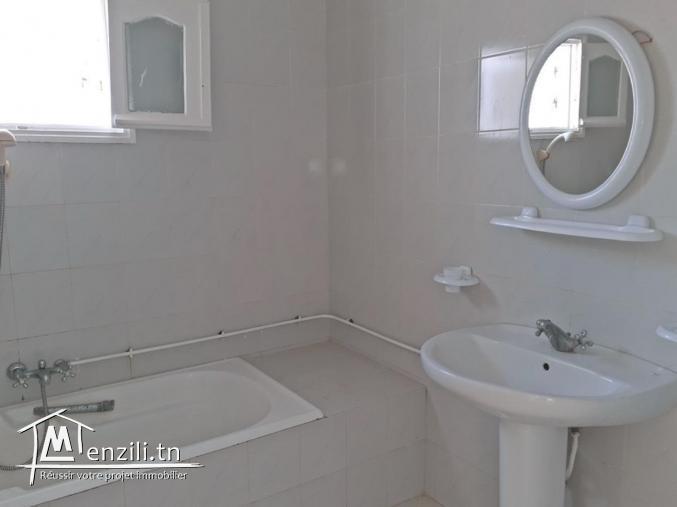 A louer premier etage situe a Hammem Chatt