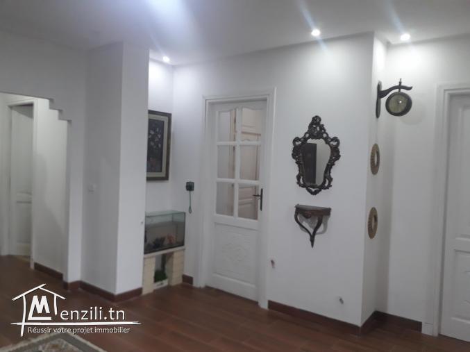 A vendre belle villa s+3 T.F individuel