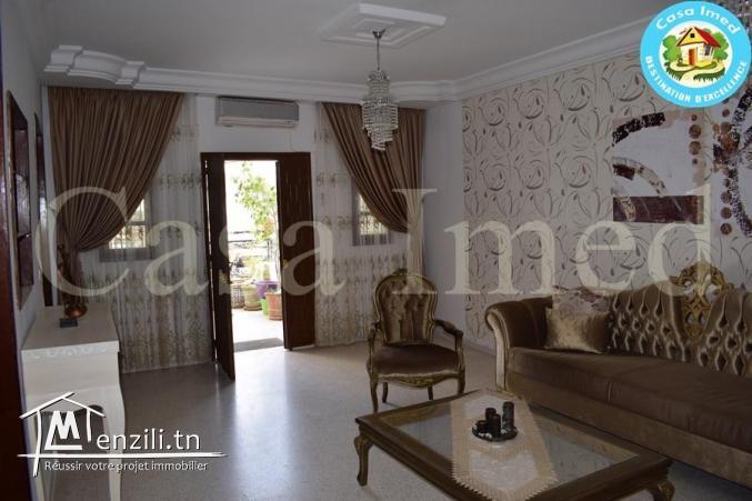 belle maison style Américain avec studio et garage à Birbouragba Hammamet a 280000dt tél:28910822