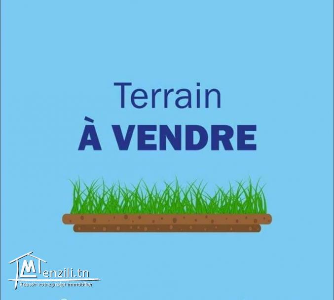 terrain titré  397 m² de bons voisinages en face Stade olympique de Sousse