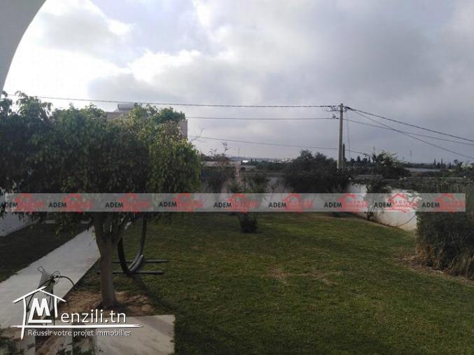 Adorable villa avec un grand jardin