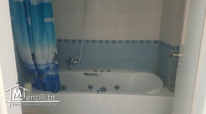 beau appartement a vendre a chot mariem -pied dans l'eau