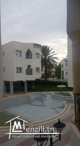 beau appartement a vendre a chot mariem -pied dans l'eau