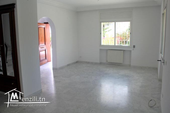 Triplex + appartement