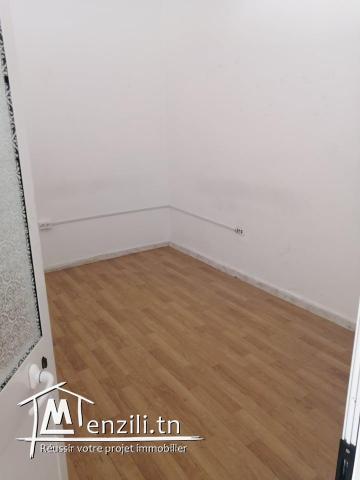 local commercial a el yesminette