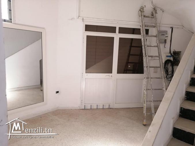 local commercial a el yesminette