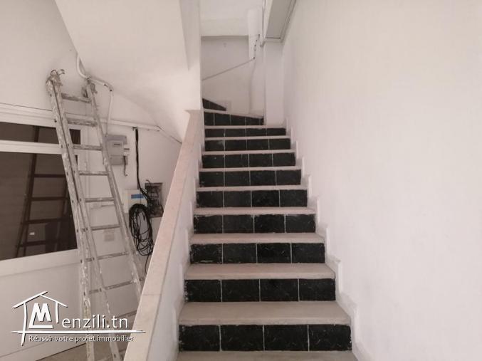 local commercial a el yesminette