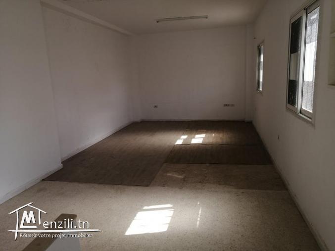 local commercial a el yesminette