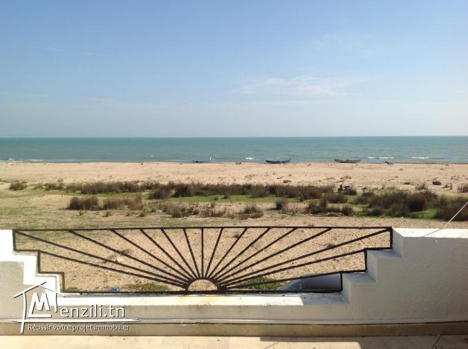 VILLA À VENDRE S+4 PIEDS DANS L'EAU À CITÉ DES JUGES À PROXIMITÉ PORT FINANCIER