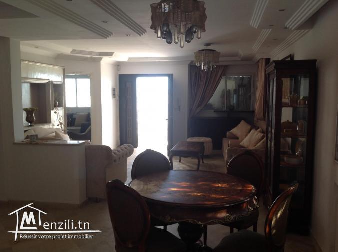 VILLA À VENDRE S+4 PIEDS DANS L'EAU À CITÉ DES JUGES À PROXIMITÉ PORT FINANCIER