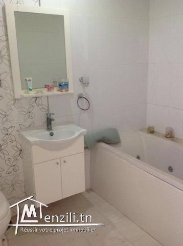 VILLA À VENDRE S+4 PIEDS DANS L'EAU À CITÉ DES JUGES À PROXIMITÉ PORT FINANCIER