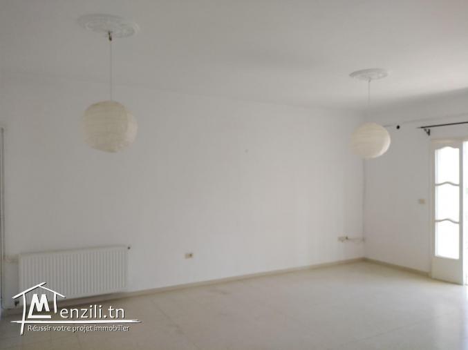 étage de villa en s+4 de 200 m² à Néapolis