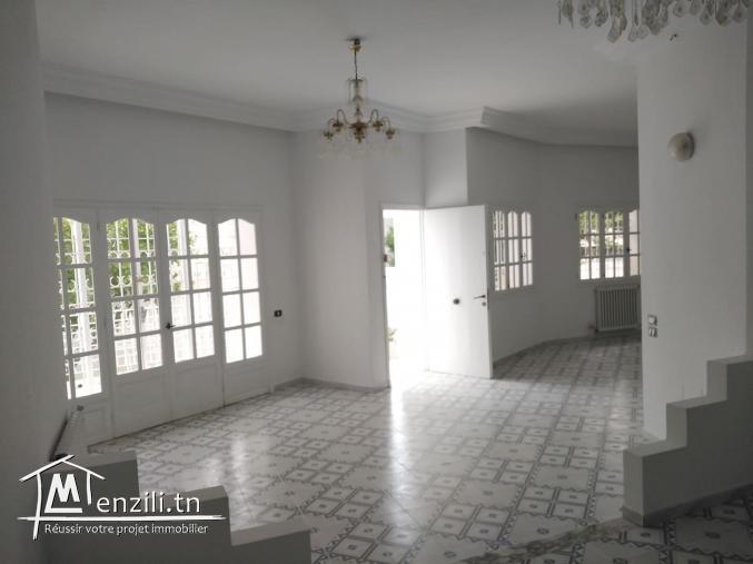 villa en s+3 de 240 m² à erriadh