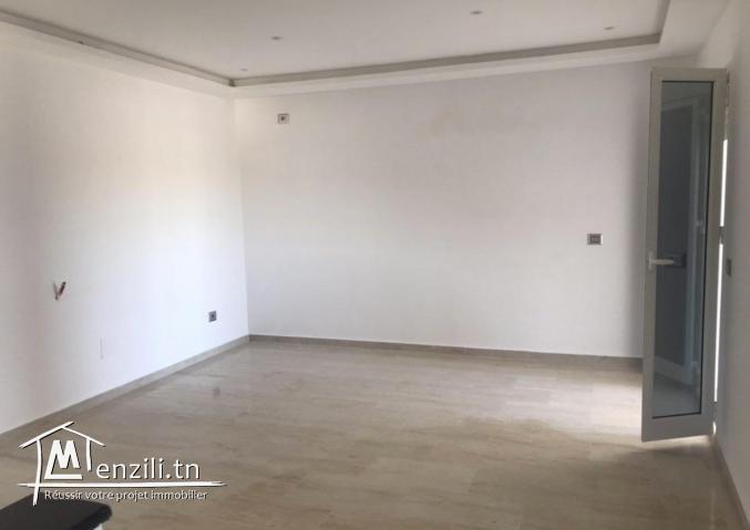 Etage de villa à megrine coteaux