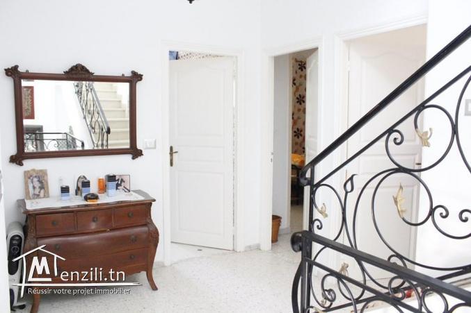 Villa S+5 de 270 m² sur un terrain de 583 m²- Zone Touristique de Mahdia - 570000 TND