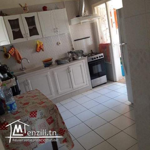 Appartement S+3 1 ère étage à diar ben mahmoud El Agba à vendre
