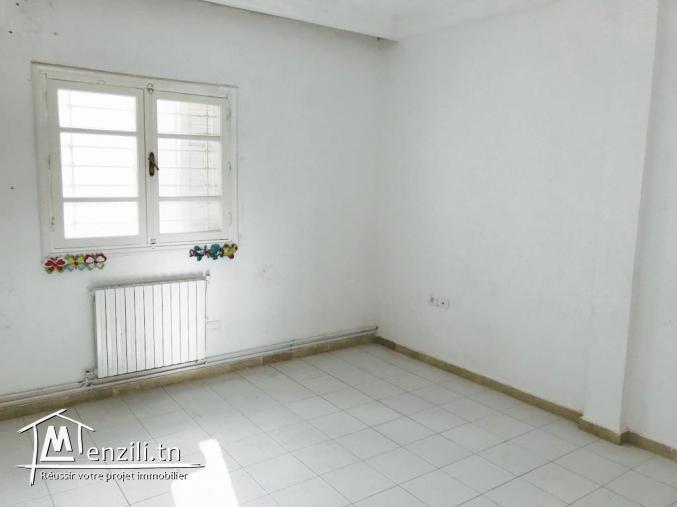 Maison à vendre à menzah 8