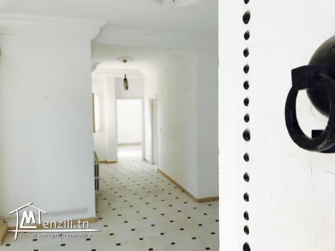 Maison à vendre à menzah 8