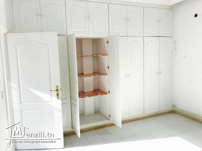 Maison à vendre à menzah 8