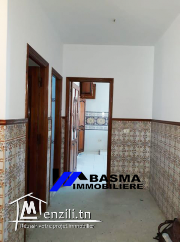 Spacieux Appartement S+3 à Khézama