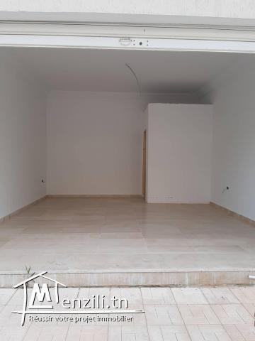Local de 22m situé à 5 avenue taib mhiri l'aouina