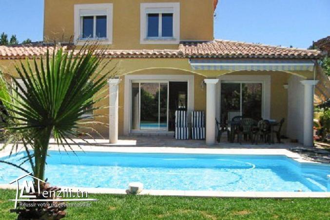 belle villa a vendre a kantaoui -875 m2