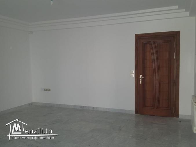 Apt S+2 titré à HERGLA ac place parking sous sol