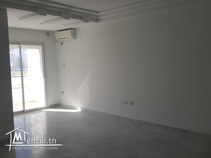 Apt S+2 titré à HERGLA ac place parking sous sol