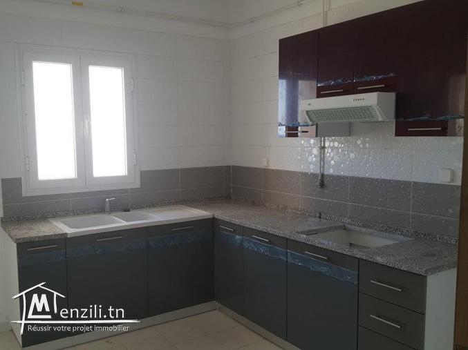 Apt S+2 titré à HERGLA ac place parking sous sol