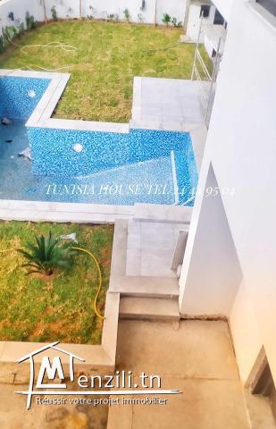 A LOUER VILLA NEUF À GAMMARTH