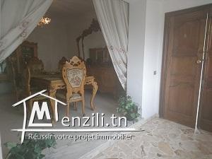 Villa de maître à Menzah 6 proche de toutes commodités