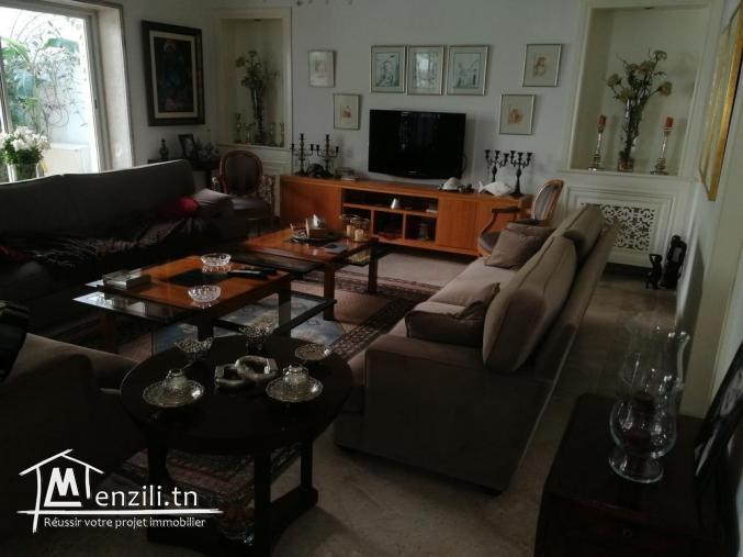 une Belle villa avec piscine à la Marsa