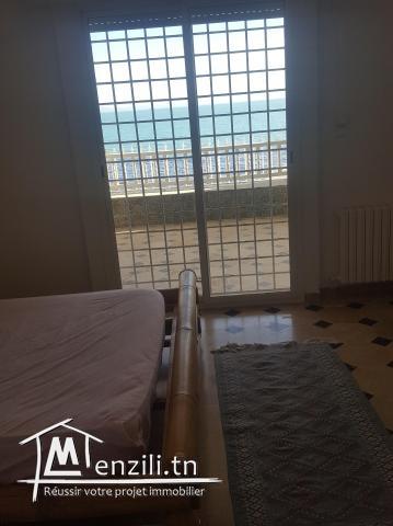 Rez de chaussé meublé avec plein vue sur mer à Carthage