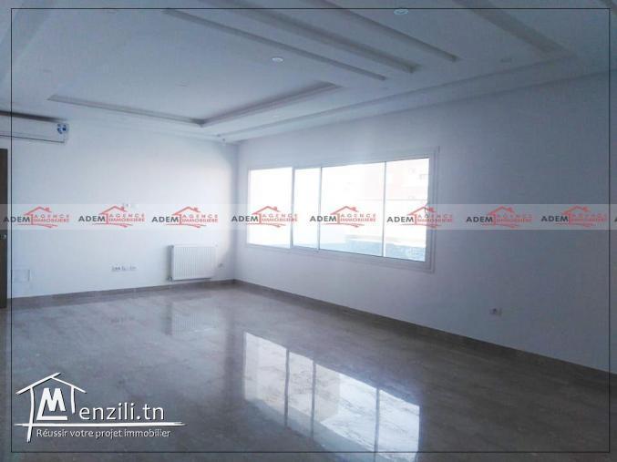 Adorable appartement  de 220 m2 avec piscine