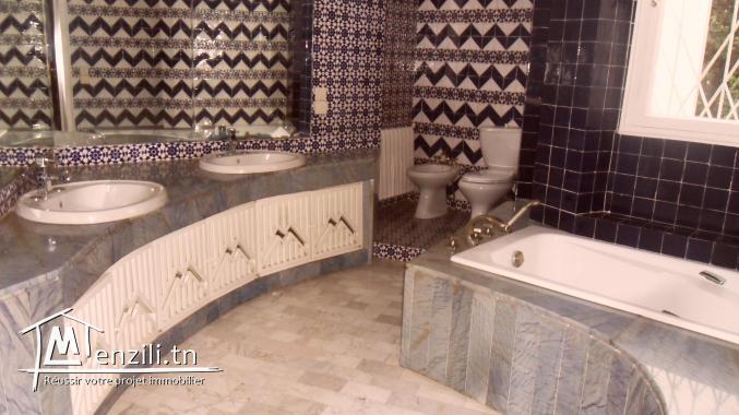 A louer une belle villa à la Marsa