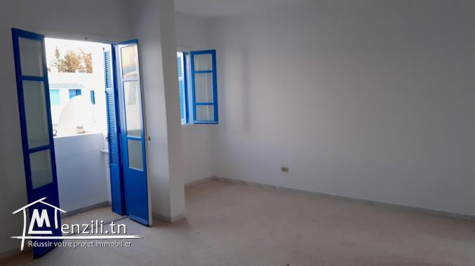 À vendre, Manouba, Cité Amal, Appartement 4 pièces