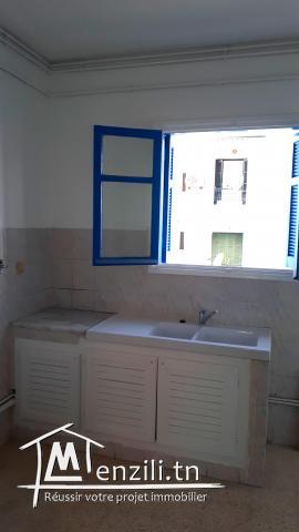 À vendre, Manouba, Cité Amal, Appartement 4 pièces