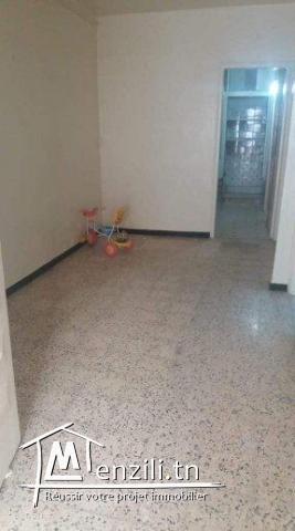 une petite maison propre à cité el Bahri