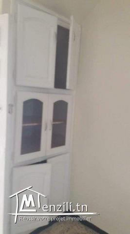 une petite maison propre à cité el Bahri