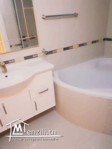 A vendre une très belle villa à El Menzeh 6