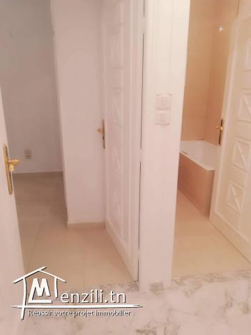 A vendre une très belle villa à El Menzeh 6