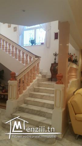 Belle villa de 2000 m2