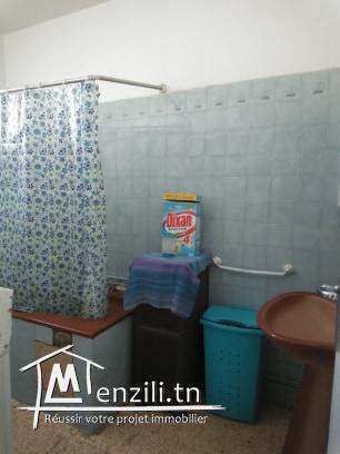 A VENDRE UN APPARTEMENT S+3 à MANAR 2