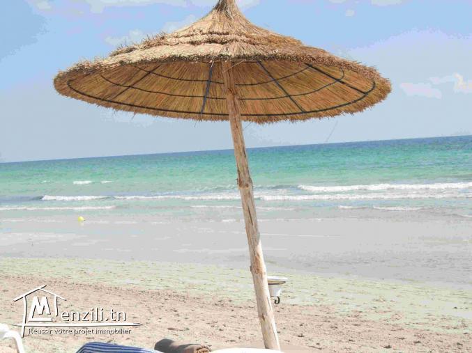 un terrain vue de mer à El Haouaria