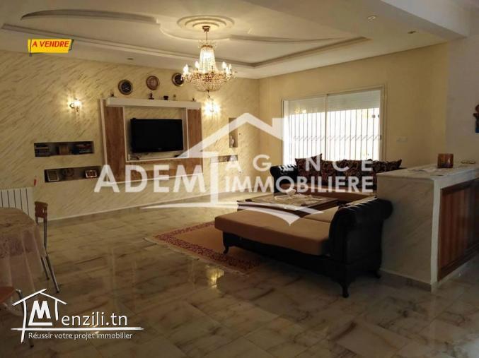 Villa avec première étage inachevé