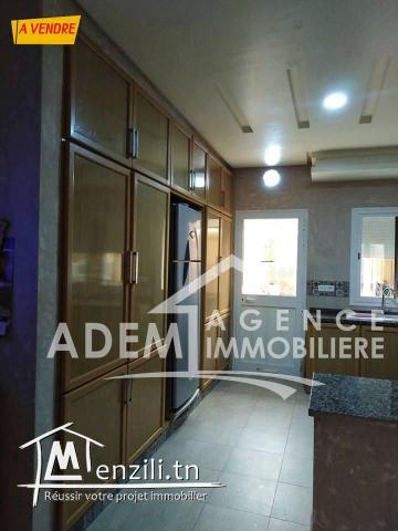 Villa avec première étage inachevé