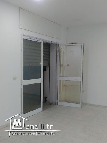 local commercial de 60 m2 à louer