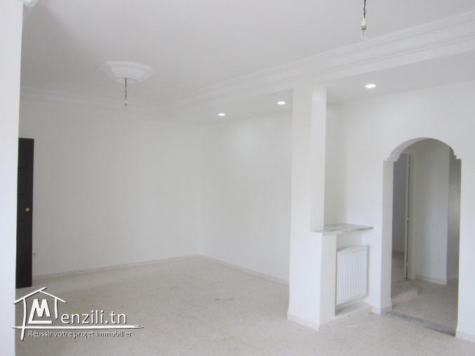 étage de villa S+3 à sahloul prés de tous commodité