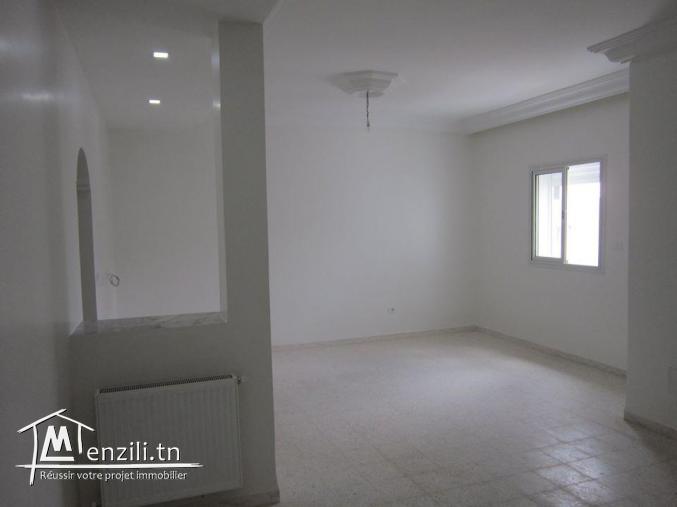 étage de villa S+3 à sahloul prés de tous commodité