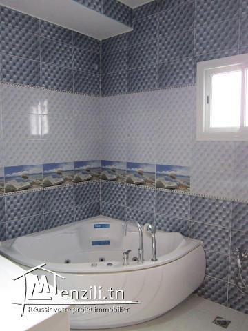 étage de villa S+3 à sahloul prés de tous commodité